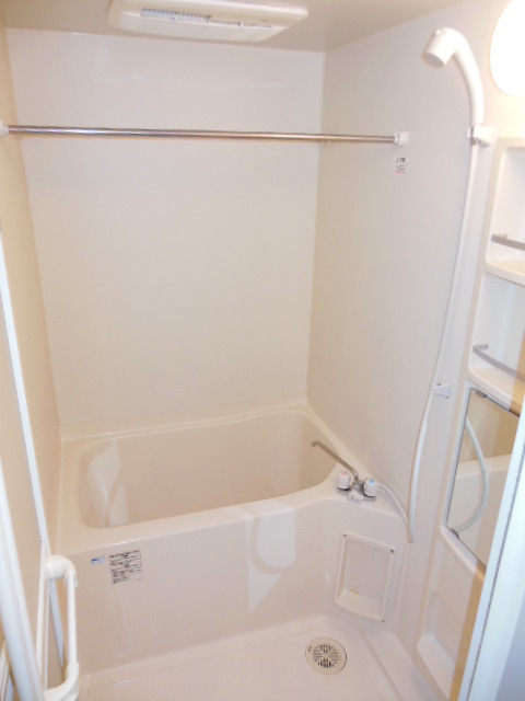 グランド・ガーラ横浜伊勢佐木町 浴室乾燥機付きバス