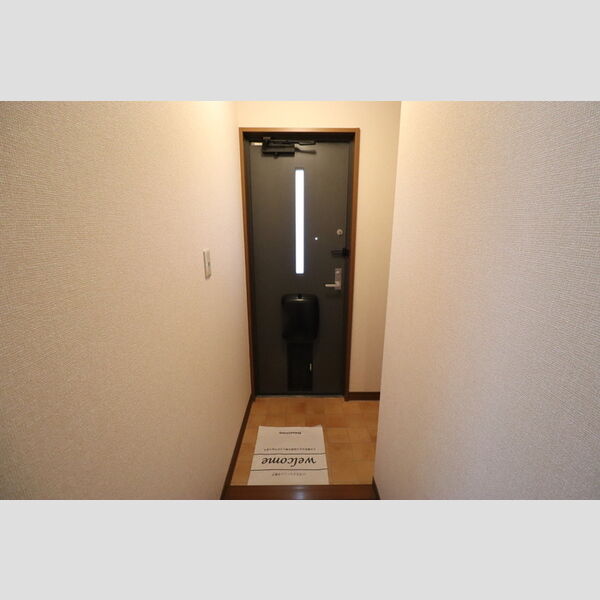 セジュール山の根206号室 玄関