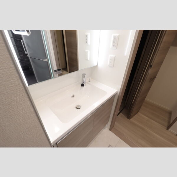 Resi NOIR(レジノワール)202号室 洗髪洗面化粧台