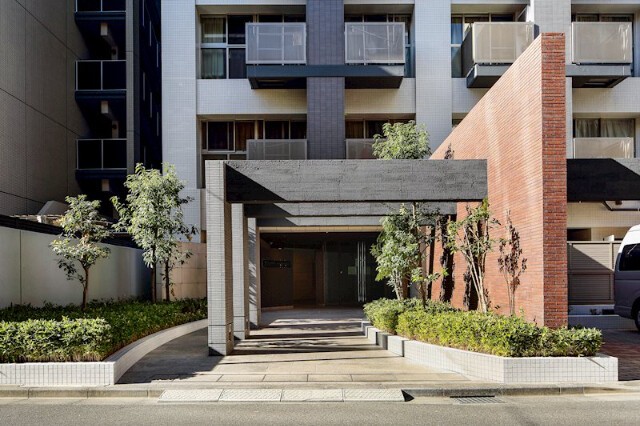 レジディア新宿イーストⅡ3階 エントランス