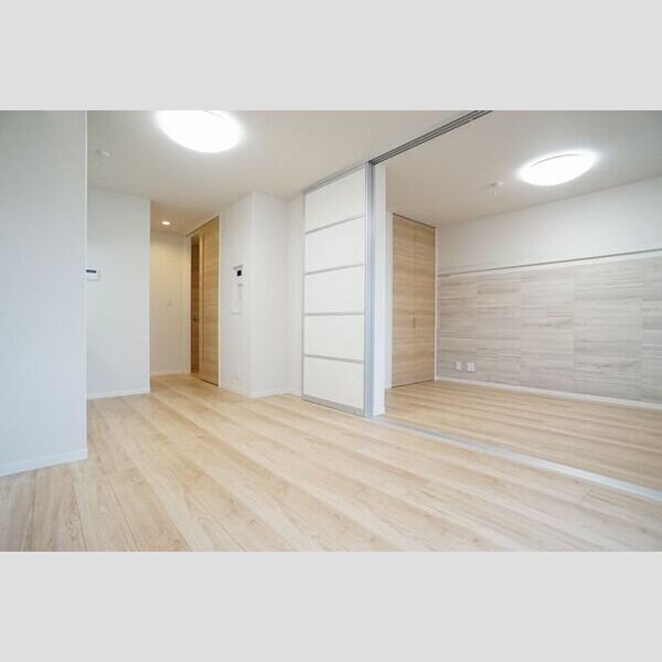 アーカスKⅦ ☆明るいリビング☆