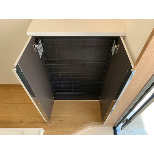 ＧａｒｄｅｎＣｏｕｒｔ上大岡Ａ号棟3階 収納