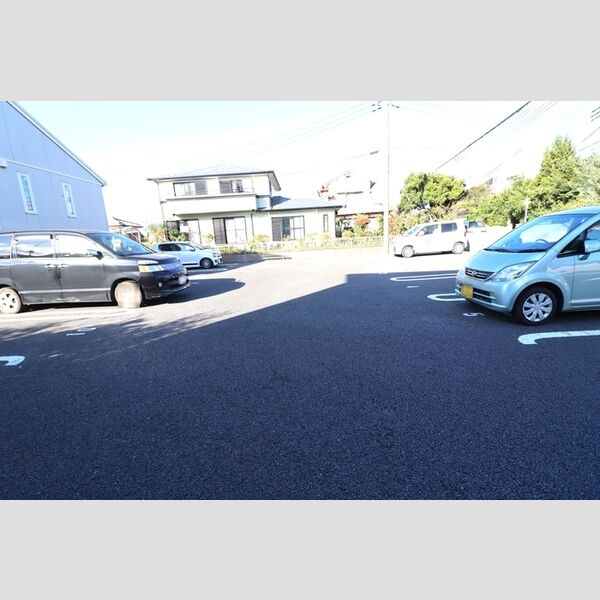 ステアヒルズⅠ 駐車場