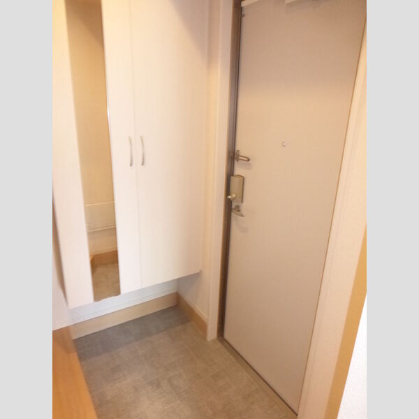 シュピナート 玄関