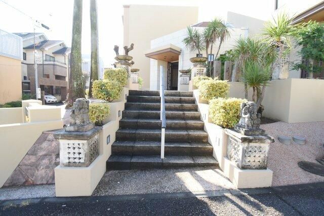 ザ・レギャン１号棟 エントランス