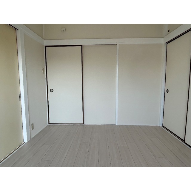 第2春実マンション 内観