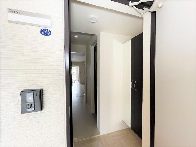リオグランデ東戸塚101号室 玄関