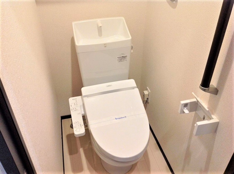 クレイノフラーズ　アント　ルポ 内観