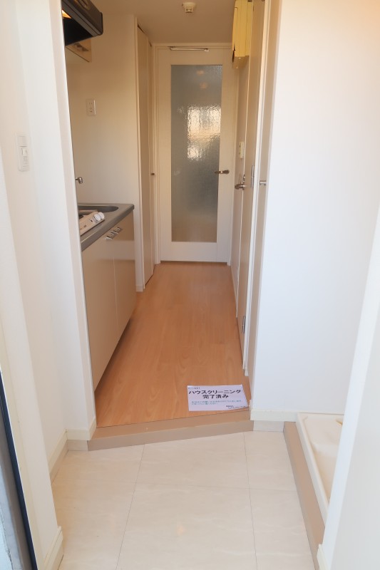マーレ横浜白金3階 玄関