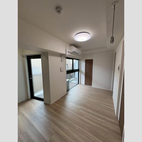 MAXIV武蔵新城TRE302号室 玄関