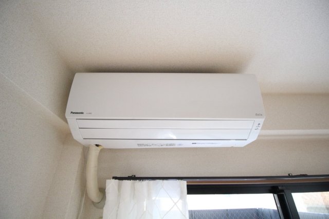 指扇駅前プラザ1階 エアコン