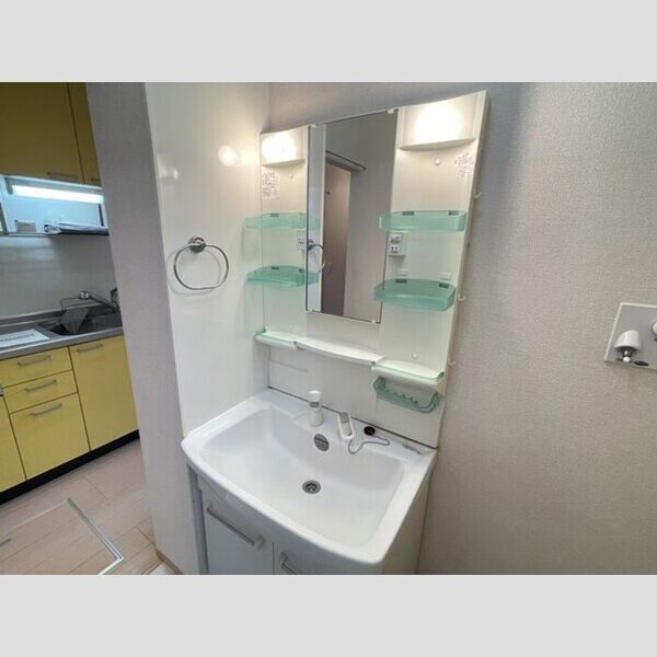 アピテ・プランシェ 洗面所　洗髪洗面化粧台