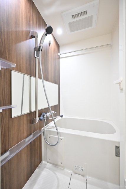 ＧＲＡＮＳＩＴＥ　ＮＡＫＡＭＥＧＵＲＯ2階 お風呂