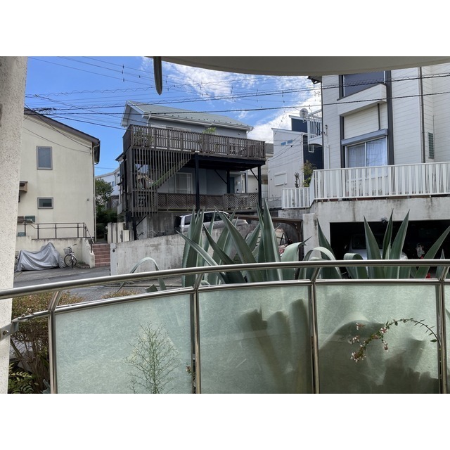 ポム・ドゥ・パン102号室 内観