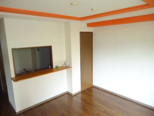 サンヒルズつつじヶ丘 リビング