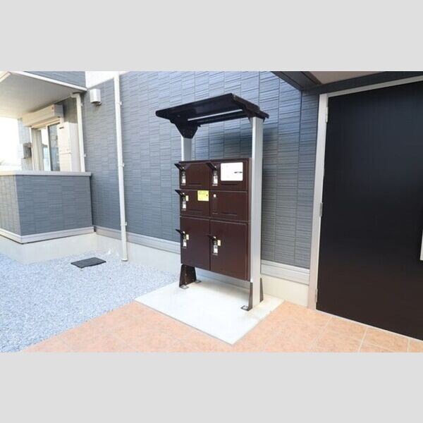 メディオ 寺田202号室 宅配ボックス