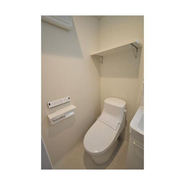 ピアコートTM練馬春日町弐番館403号室 トイレ