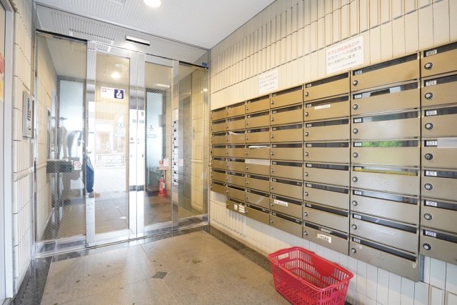 シティハイツ新大塚 エントランス