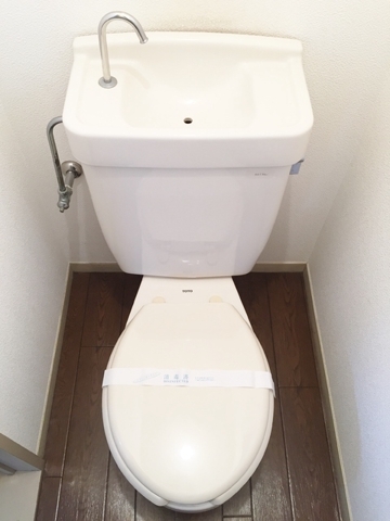 オークスＡ・Ｂ2階 トイレ