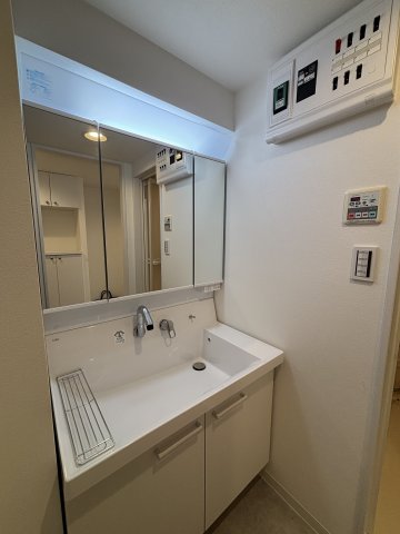 KDXレジデンス八王子横山802号室 洗面