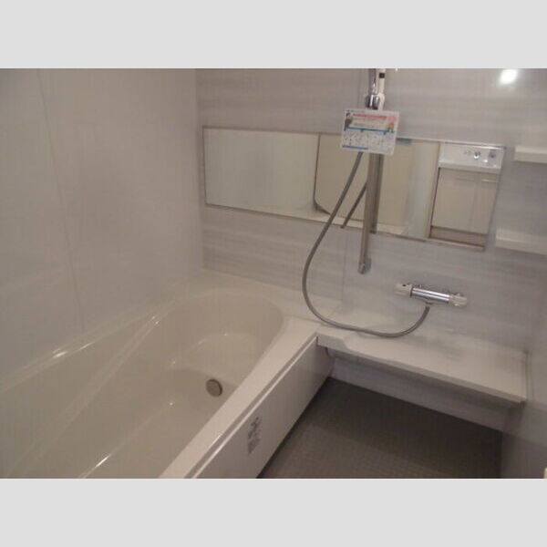 ロマージュさくら 浴室