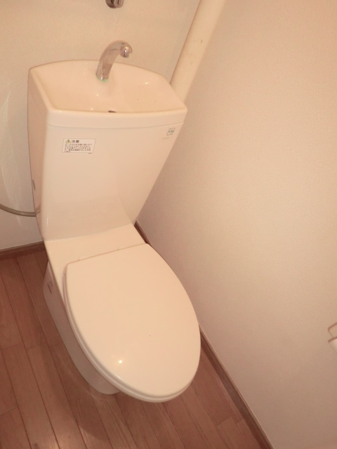 カサ・デ・コリーナ0305号室 トイレ