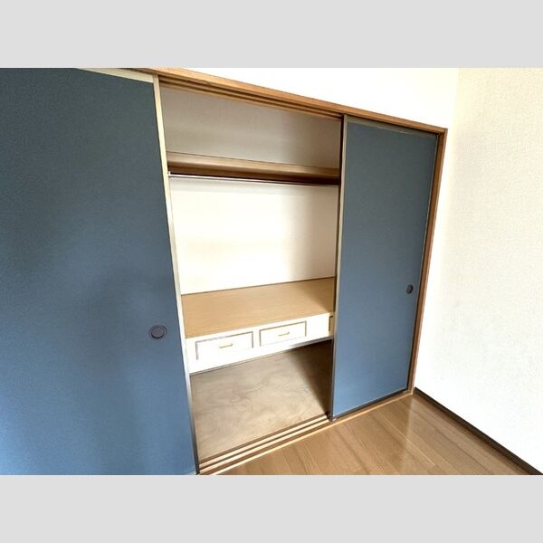 コーポ・ソレイユ 収納