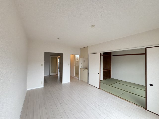 コウジィーコート0302号室 リビング