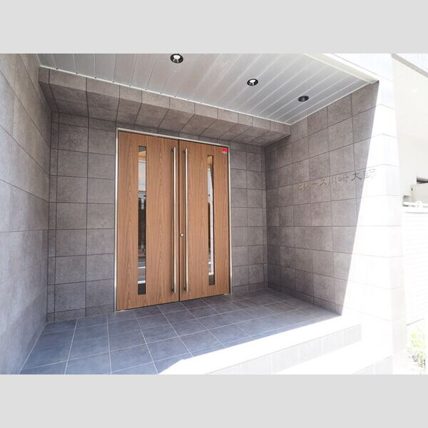 セレース川崎大師 エントランス