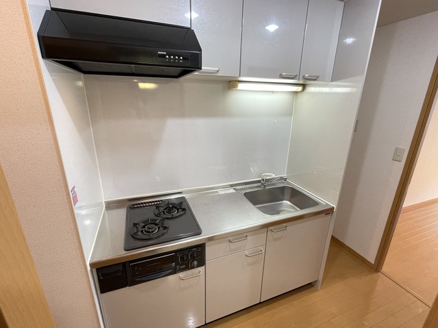 アメニティハイム 同物件の別居室写真です