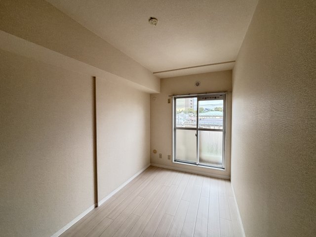 コウジィーコート0302号室 寝室