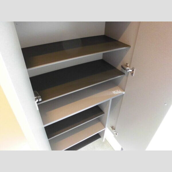 リジェール吹上203号室 シューズボックス