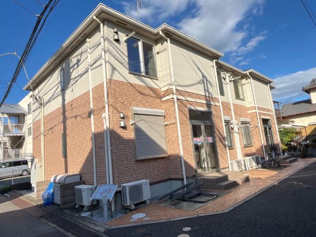 エスポアール 外観写真（昼）