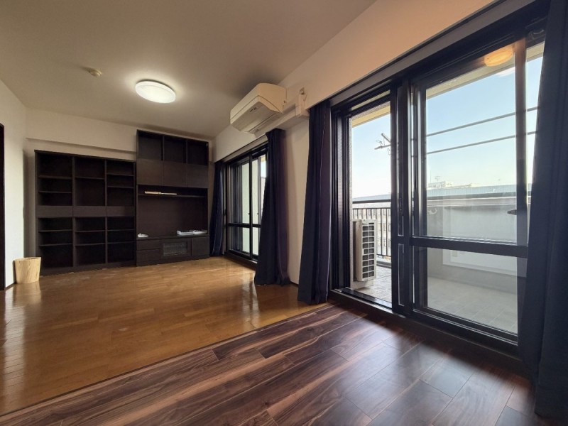 ラミーユ浦和ハイライズ　ファーストキャッスル　５１６号室 リビング