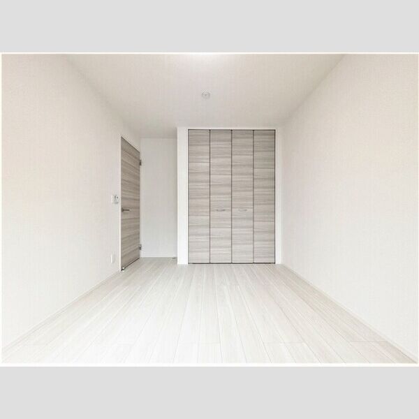 パークサイドヴィラⅢ102号室 洋室6.3帖(別角度)