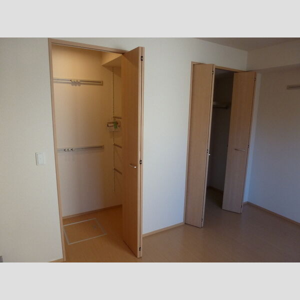 サニーウェル 収納