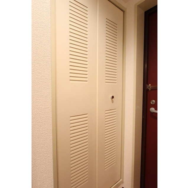 ハイライフ湘南101号室 洗濯機置場