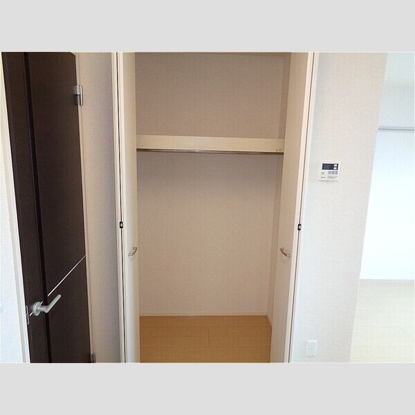 メゾンソレイユ106号室 収納