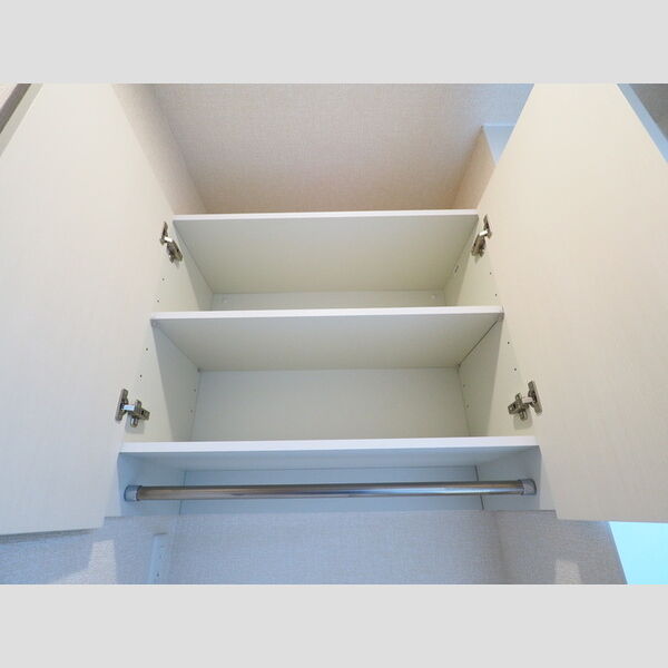 クレールガーデン102号室 洗面　収納