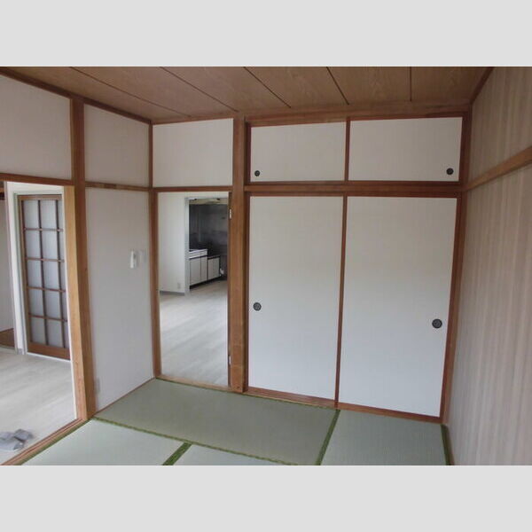 トゥインクル広瀬 和室