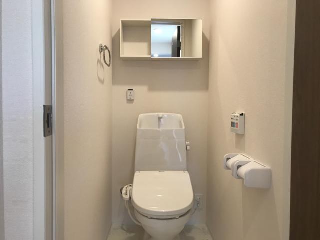 ラ・ジオンあきる野106号室 シャワー付トイレ