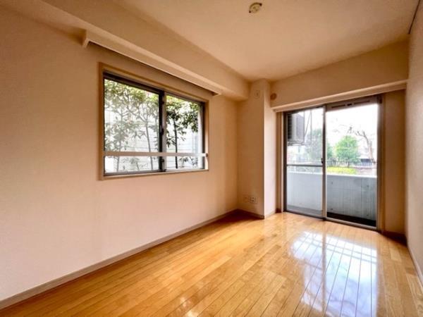 ウヴラージュ広尾 リビング