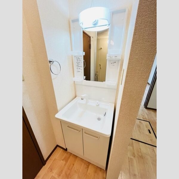 パインヒル鵠沼 先発洗面化粧台