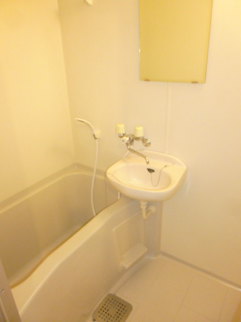 グリーンヒル保土ヶ谷2階 お風呂