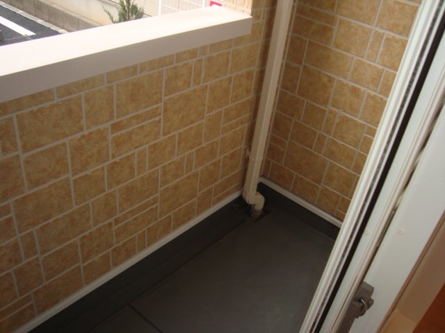 エクセル・ハイツ103号室 ベランダ