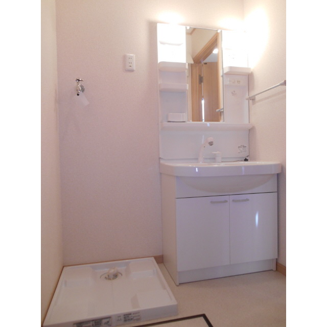 アスピリア トレゾール102号室 内観