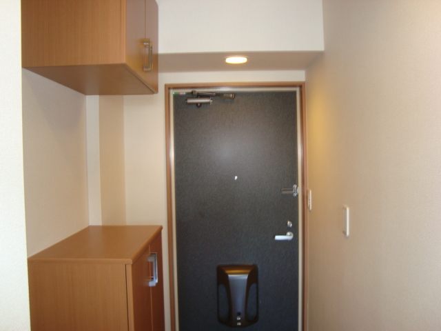 エトワール大和田101号室 玄関