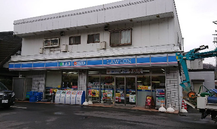 戸塚区小雀町戸建 【コンビニエンスストア】ローソン 田谷店まで102ｍ