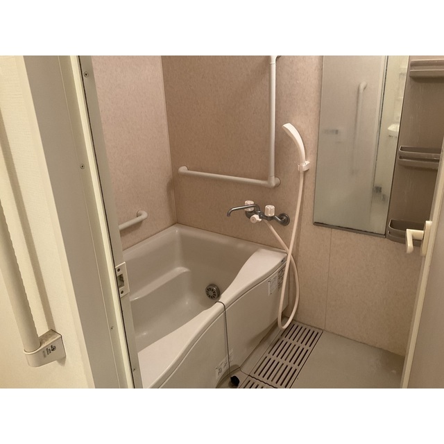 ドミール・コンフォール親水公園401号室 お風呂