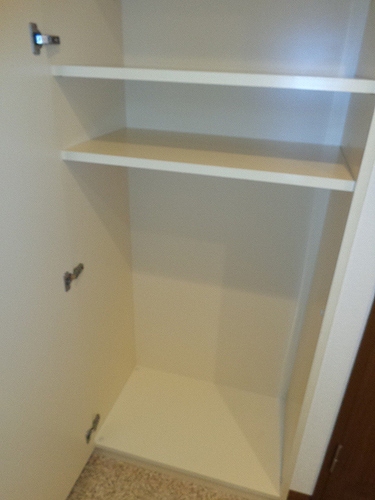 コート新橋4階 玄関収納　※2014年8月撮影